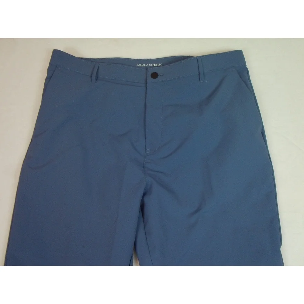 Banana Republic Men's Traveler Commute‎ Chino Pants Straight Leg Blue Size 40X32